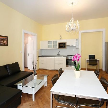 Apartment Pštrossova Praha Pokoj fotografie