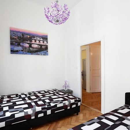 Apartment Pštrossova Praha Pokoj fotografie